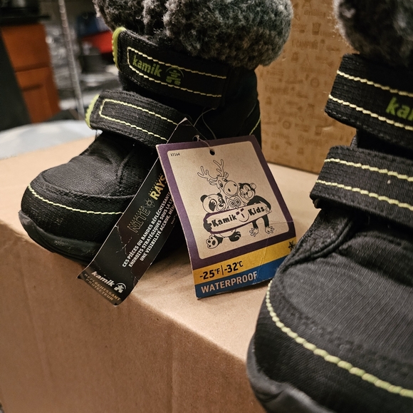 Kamik DriDefense Unisex WATERPROOF Winter Snow Boots, Size 7 (Toddler) - NEW! - Picture 4 of 7